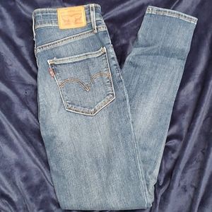 Womens levi jeans